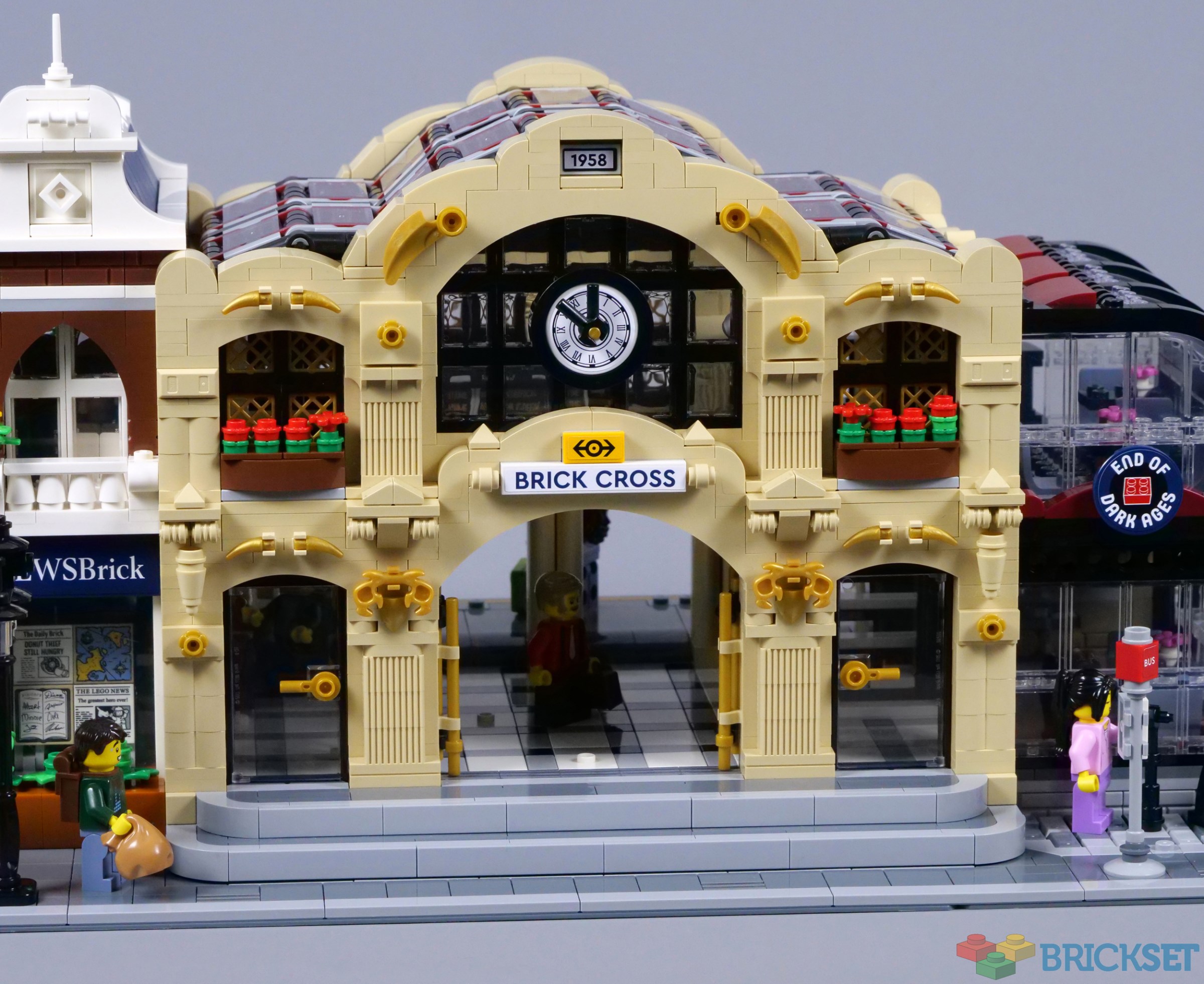 LEGO 910034 Brick Cross Train Station review Brickset